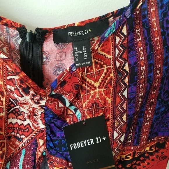 Forever 21 Plus Spaghetti Strap Keyhole Geometric Tiered Maxi Dress - Picture 11 of 11